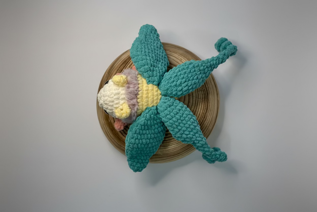 Gardenia the Luna moth